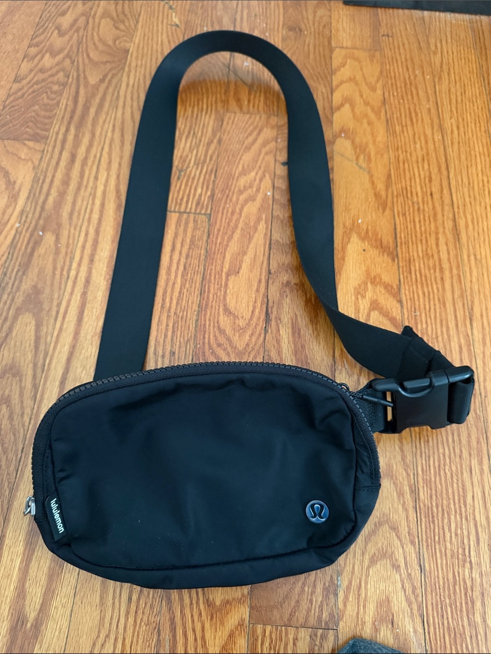 Lululemon Men's Black Crossbody Sling Bag